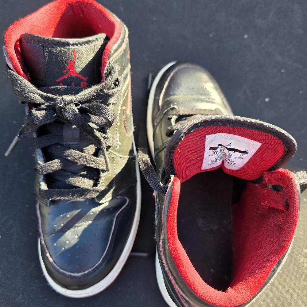 Black and Red High-Top Sneakers - Picture 2 of 10